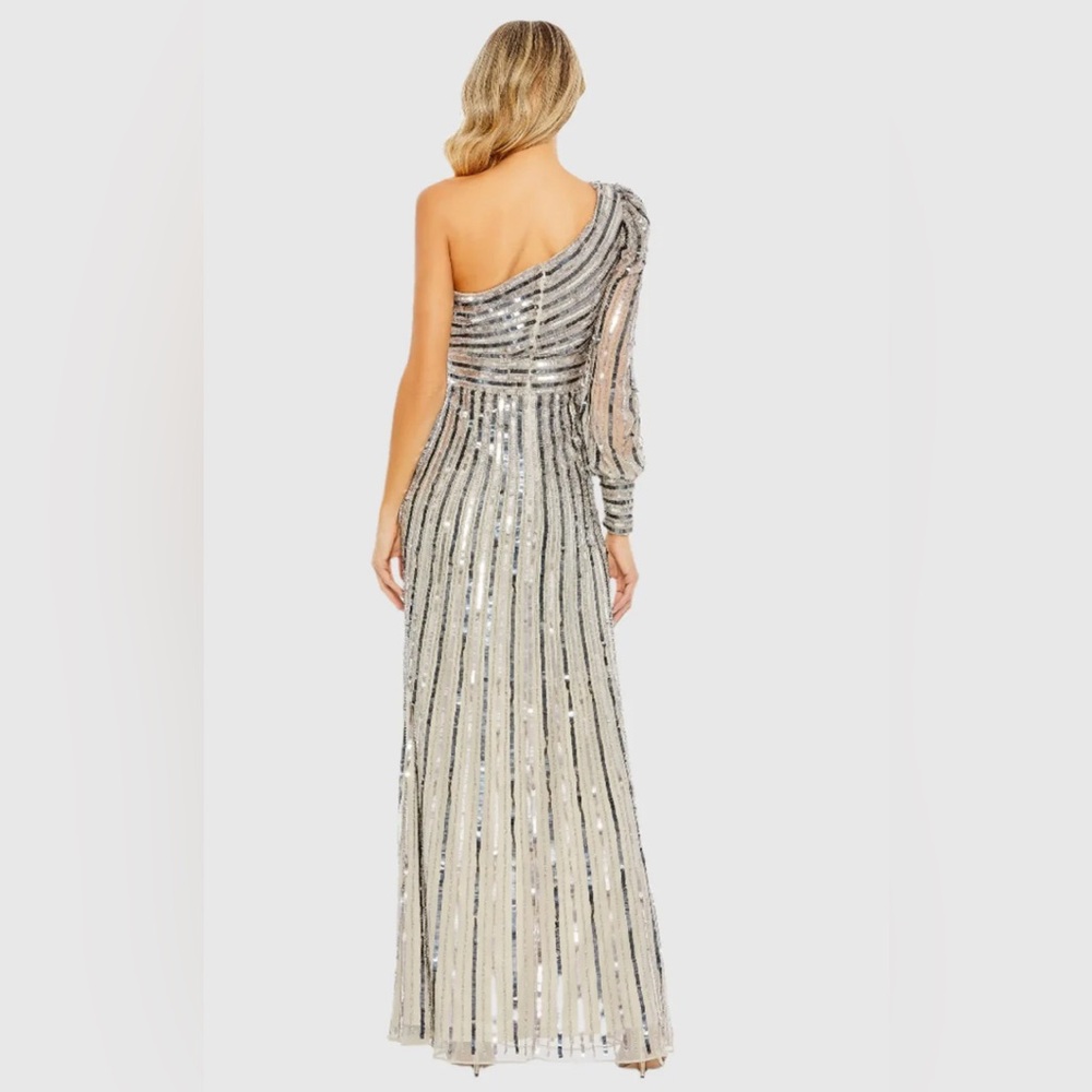 New Mac Duggal Silver One Shoulder Asymmetrical Sequin Gown (10793) - Size 8 - Picture 12 of 12